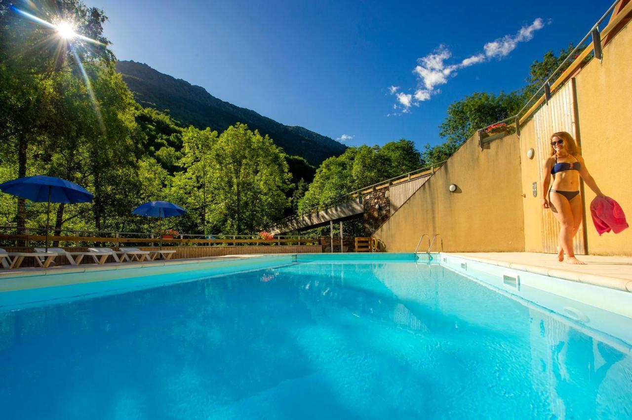 Village Vacances De Marc Auzat Exteriör bild