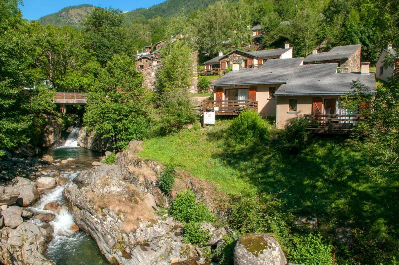Village Vacances De Marc Auzat Exteriör bild