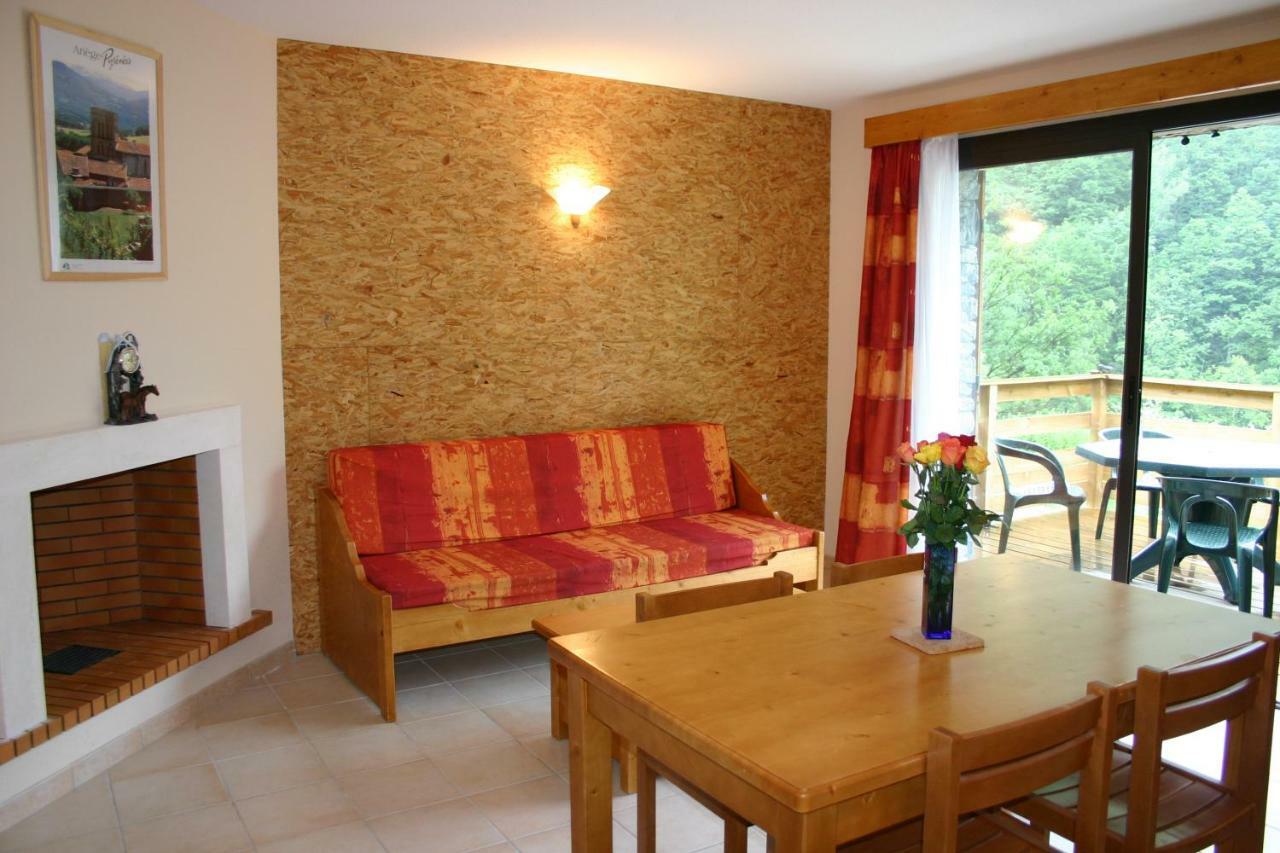 Village Vacances De Marc Auzat Exteriör bild