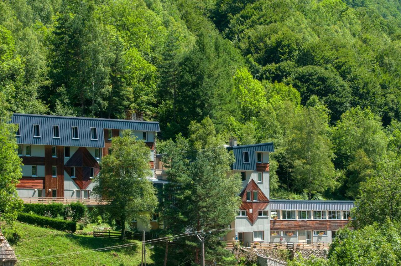 Village Vacances De Marc Auzat Exteriör bild